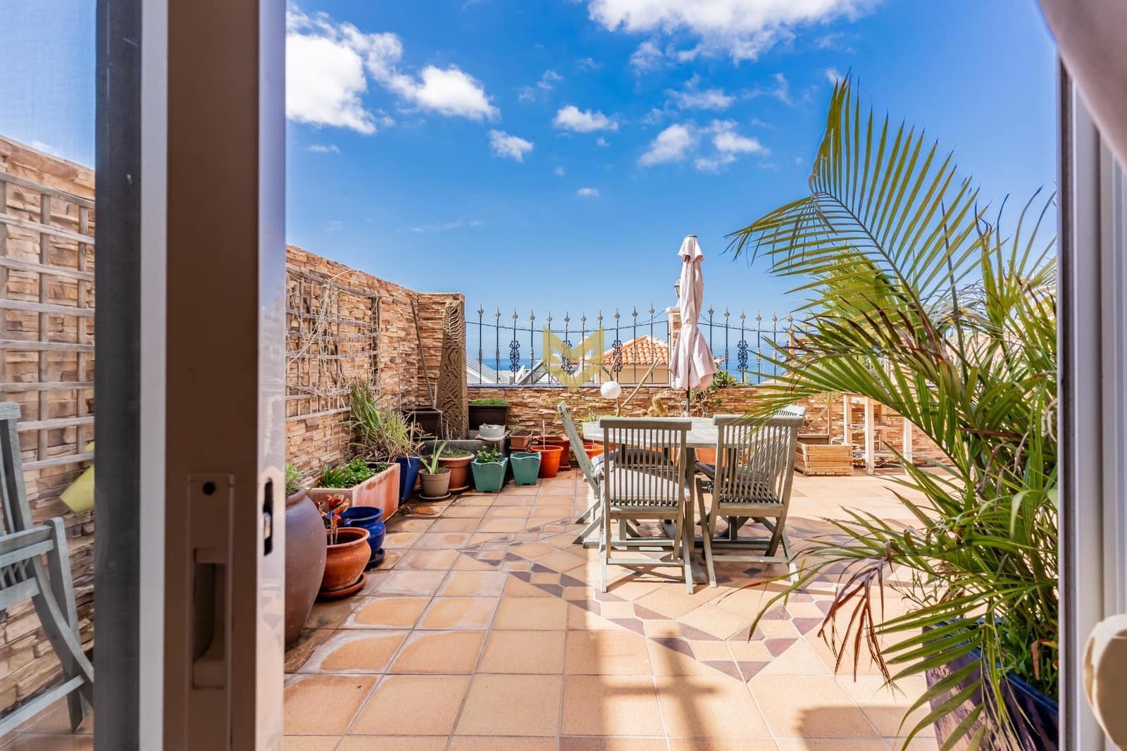 4 sovrum Radhus till salu i Costa Adeje med pool garage - 895 000 € (Ref: 9632755)