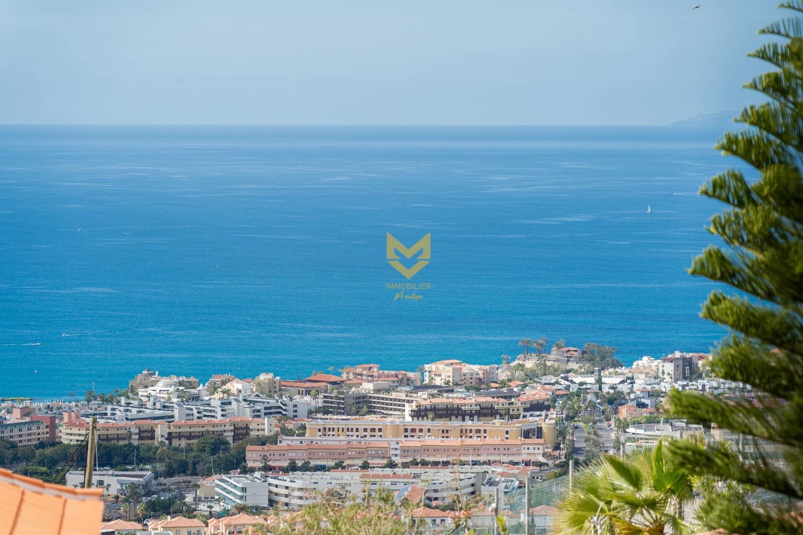 4 sovrum Radhus till salu i Costa Adeje med pool garage - 895 000 € (Ref: 9632755)