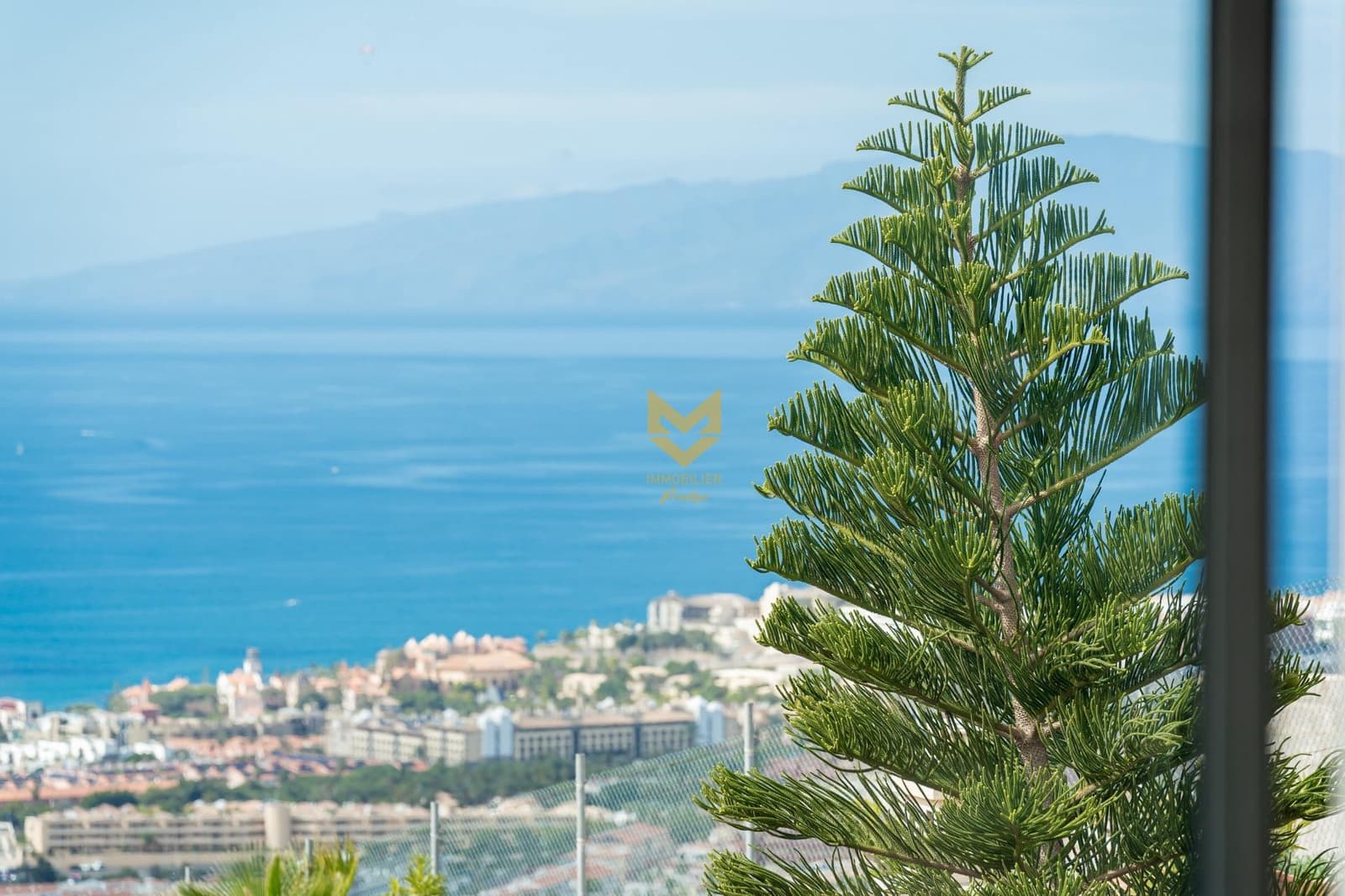 4 sovrum Radhus till salu i Costa Adeje med pool garage - 895 000 € (Ref: 9632755)