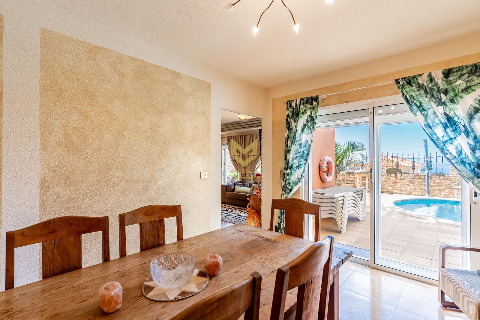 4 sovrum Radhus till salu i Costa Adeje med pool garage - 895 000 € (Ref: 9632755)