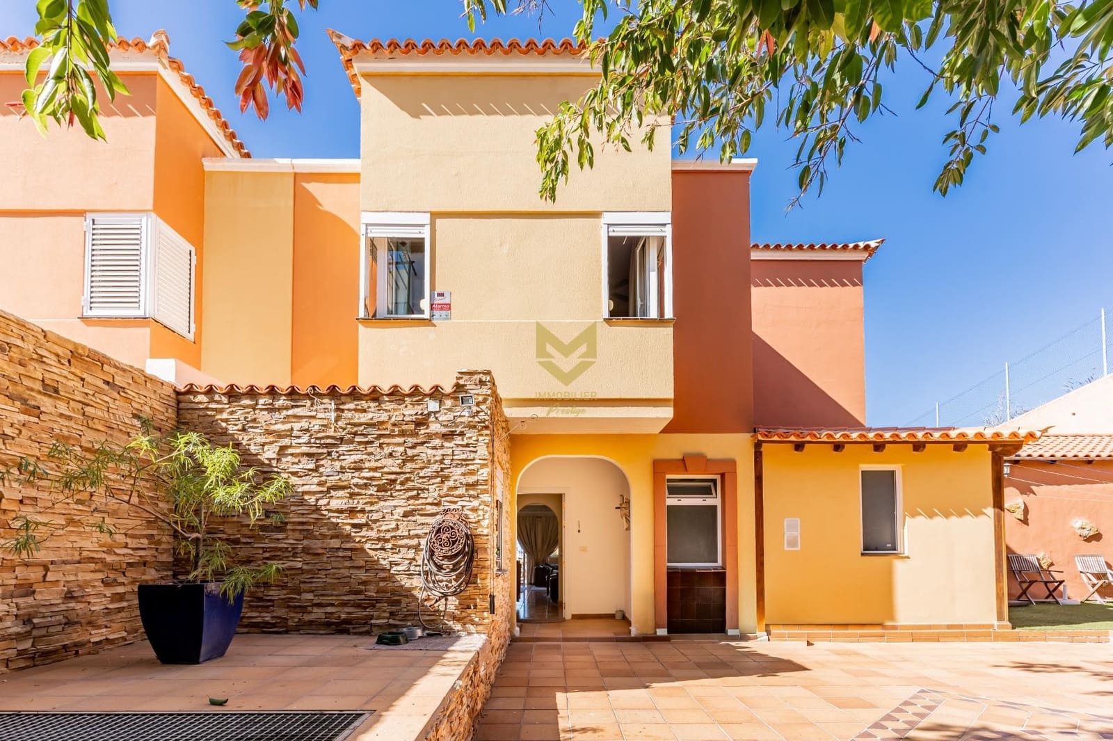 4 sovrum Radhus till salu i Costa Adeje med pool garage - 895 000 € (Ref: 9632755)