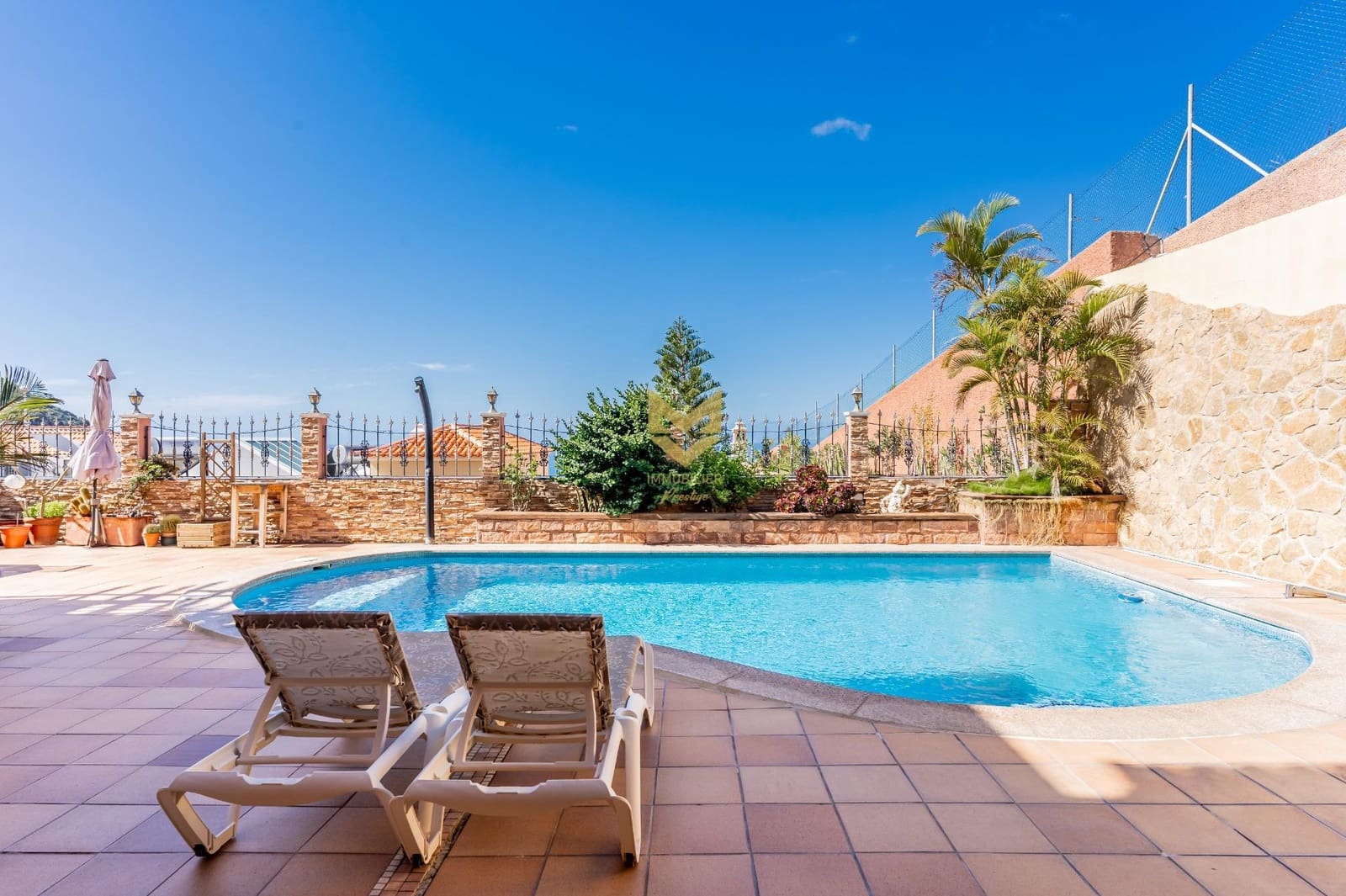 4 sovrum Radhus till salu i Costa Adeje med pool garage - 895 000 € (Ref: 9632755)