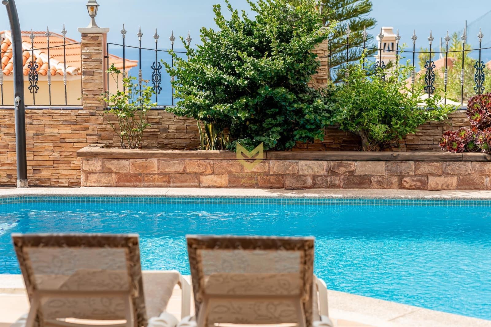 4 sovrum Radhus till salu i Costa Adeje med pool garage - 895 000 € (Ref: 9632755)