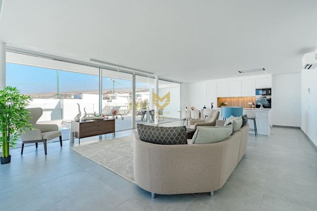 3 slaapkamer Villa te koop in Callao Salvaje, Adeje met zwembad - € 1.590.000 (Ref: 9645183)