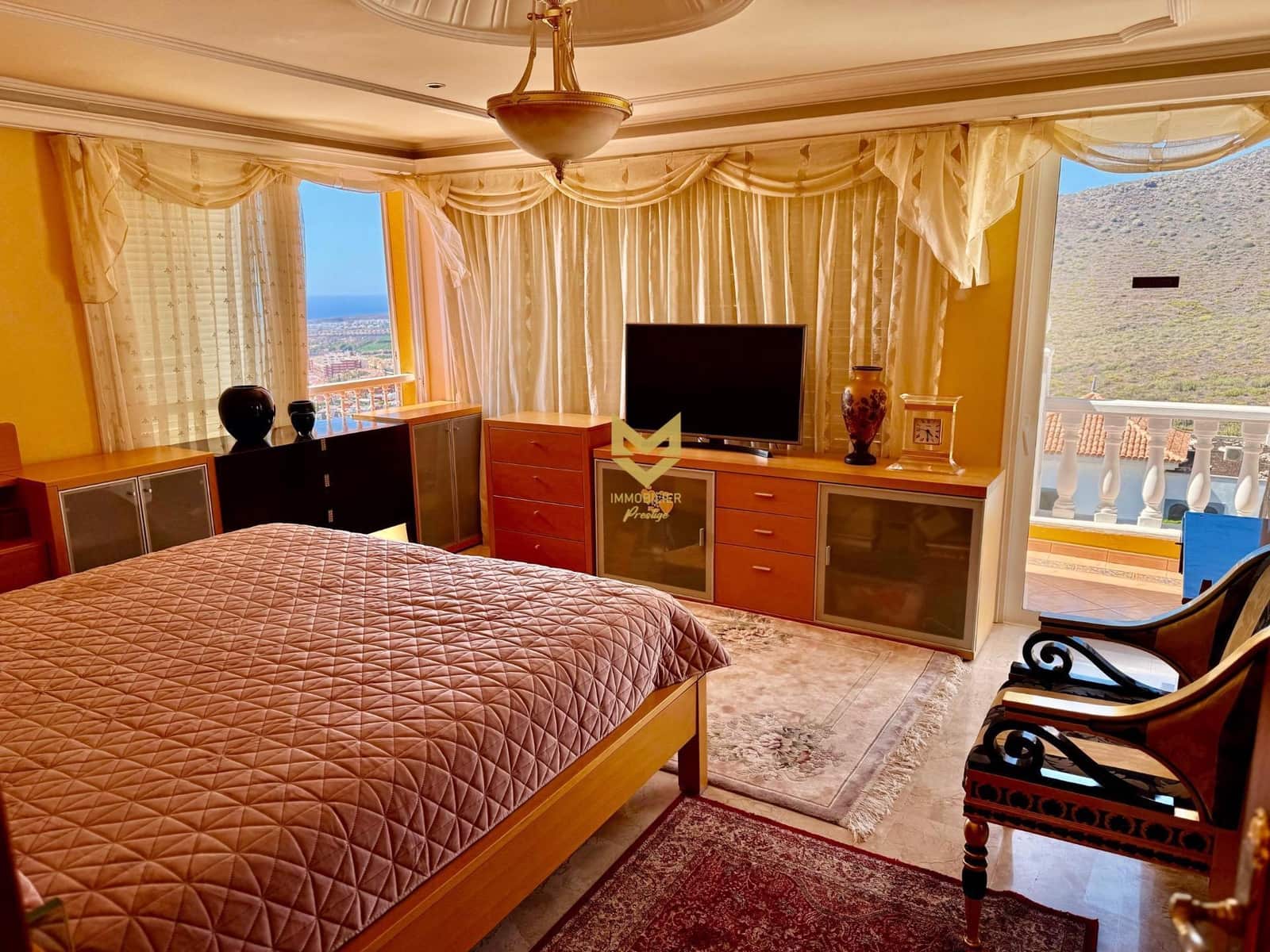 6 Zimmer Villa zu verkaufen in Roque del Conde mit Pool Garage - 1.870.000 € (Ref: 9645184)