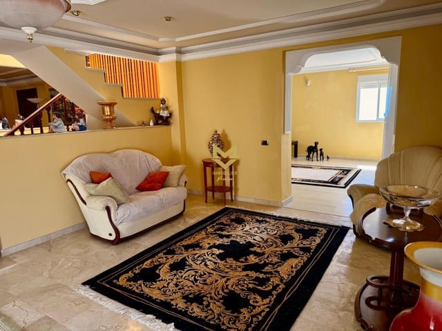 6 sovrum Villa till salu i Roque del Conde, Adeje med pool garage - 1 870 000 € (Ref: 9645184)