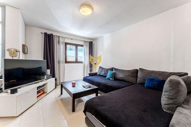 4 makuuhuone Rivitalo myytävänä paikassa Playa San Juan, Guía de Isora mukana uima-altaan 
autotalli - 416 000 € (Ref: 9645187)