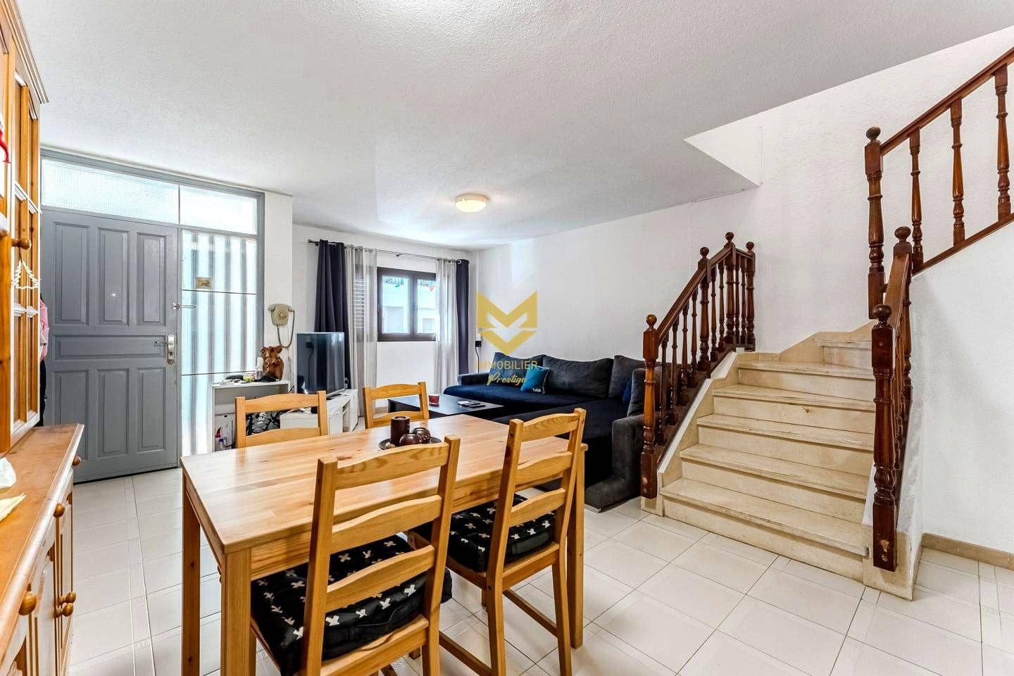 4 makuuhuone Rivitalo myytävänä paikassa Playa San Juan mukana uima-altaan 
autotalli - 416 000 € (Ref: 9645187)