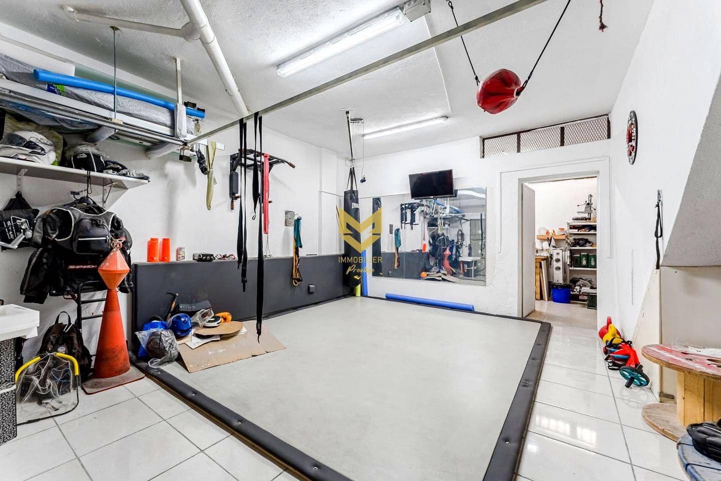 4 makuuhuone Rivitalo myytävänä paikassa Playa San Juan mukana uima-altaan 
autotalli - 416 000 € (Ref: 9645187)