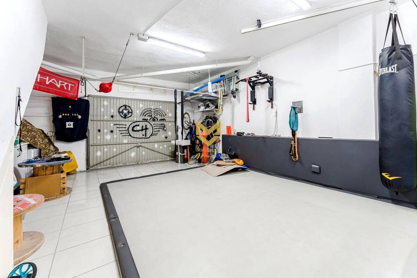 4 makuuhuone Rivitalo myytävänä paikassa Playa San Juan mukana uima-altaan 
autotalli - 416 000 € (Ref: 9645187)