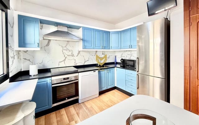 3 sypialnia Penthouse na sprzedaż w Casco Urbano, Adeje z basenem - 449 000 € (Ref: 9645188)