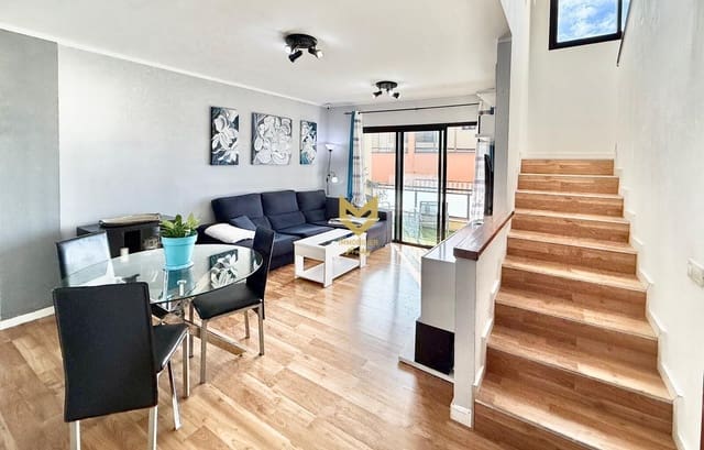 3 sypialnia Penthouse na sprzedaż w Casco Urbano, Adeje z basenem - 449 000 € (Ref: 9645188)