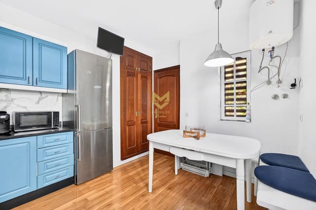 3 sypialnia Penthouse na sprzedaż w Casco Urbano, Adeje z basenem - 449 000 € (Ref: 9645188)