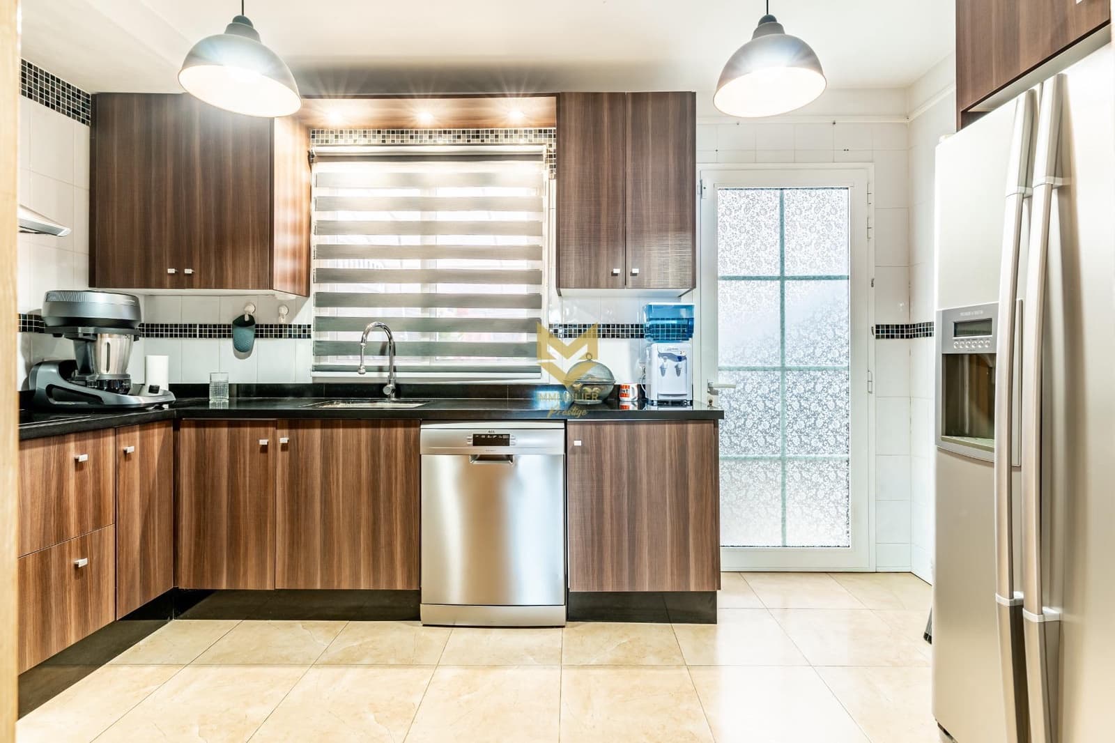 3 makuuhuone Rivitalo myytävänä paikassa Llano del Camello mukana uima-altaan 
autotalli - 349 000 € (Ref: 9645189)