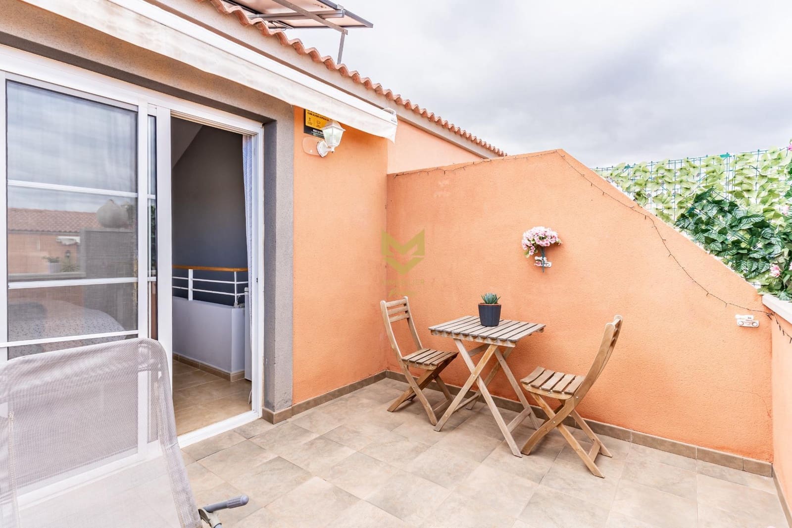 3 makuuhuone Rivitalo myytävänä paikassa Llano del Camello mukana uima-altaan 
autotalli - 349 000 € (Ref: 9645189)