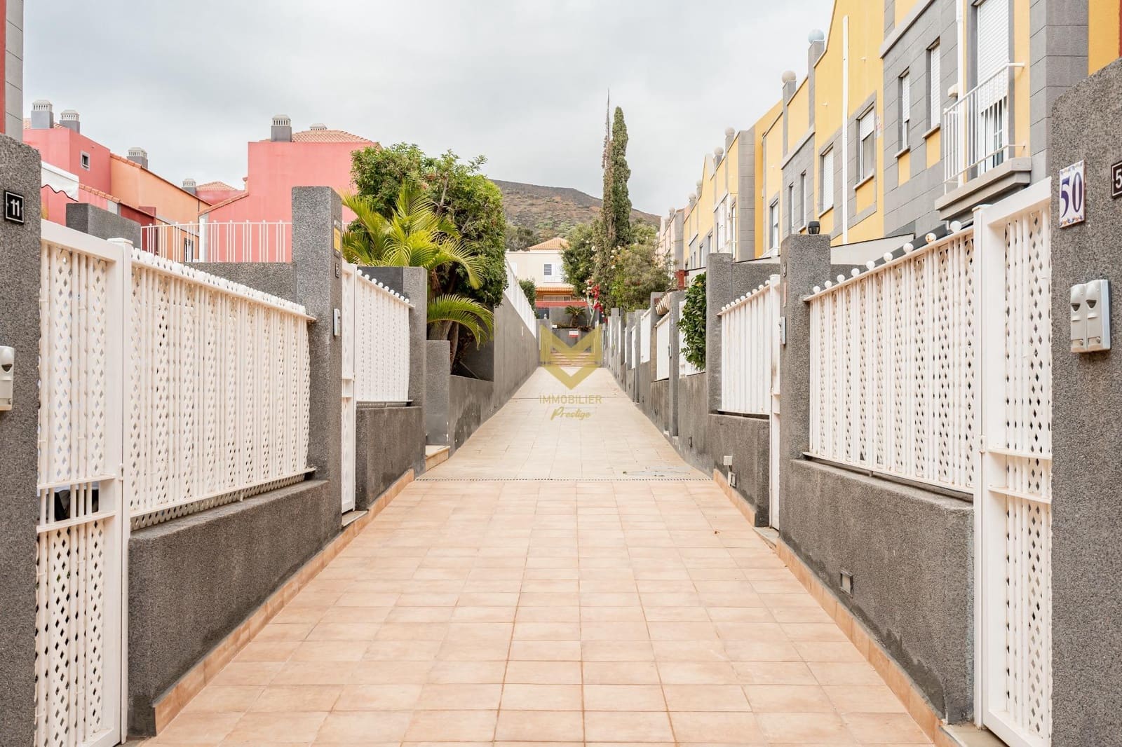 3 makuuhuone Rivitalo myytävänä paikassa Llano del Camello mukana uima-altaan 
autotalli - 349 000 € (Ref: 9645189)