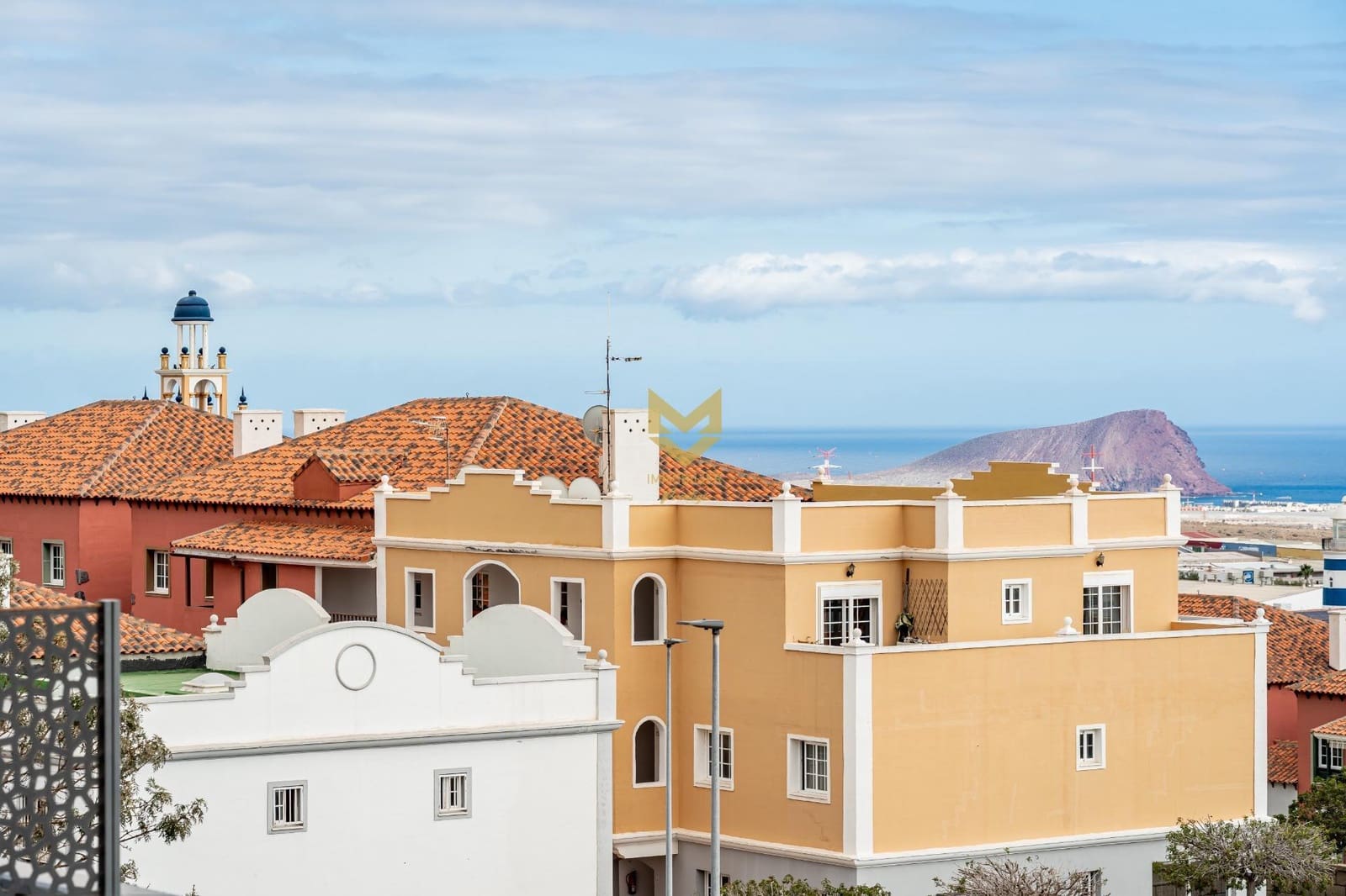 3 makuuhuone Rivitalo myytävänä paikassa Llano del Camello mukana uima-altaan 
autotalli - 349 000 € (Ref: 9645189)