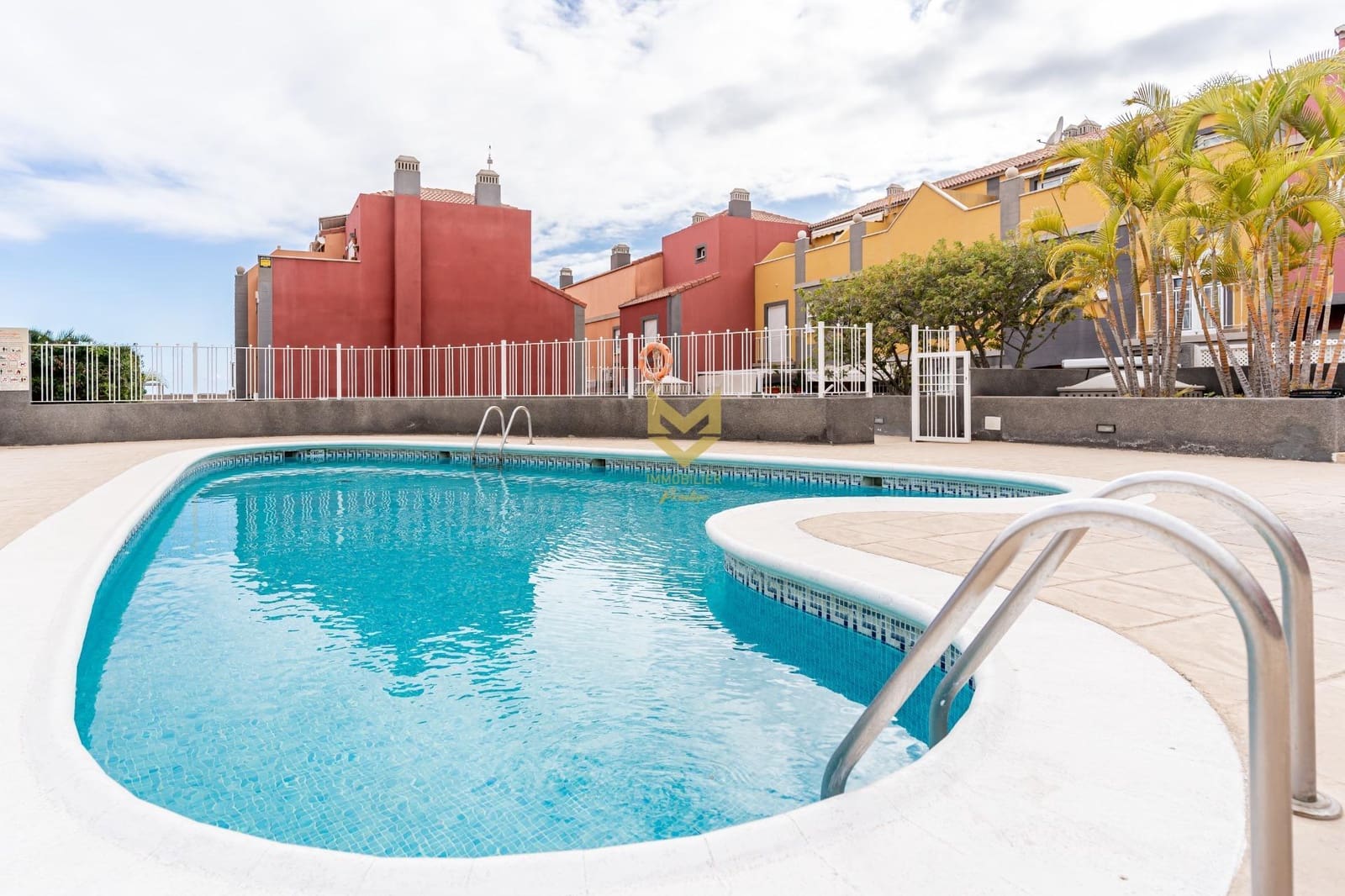 3 makuuhuone Rivitalo myytävänä paikassa Llano del Camello mukana uima-altaan 
autotalli - 349 000 € (Ref: 9645189)