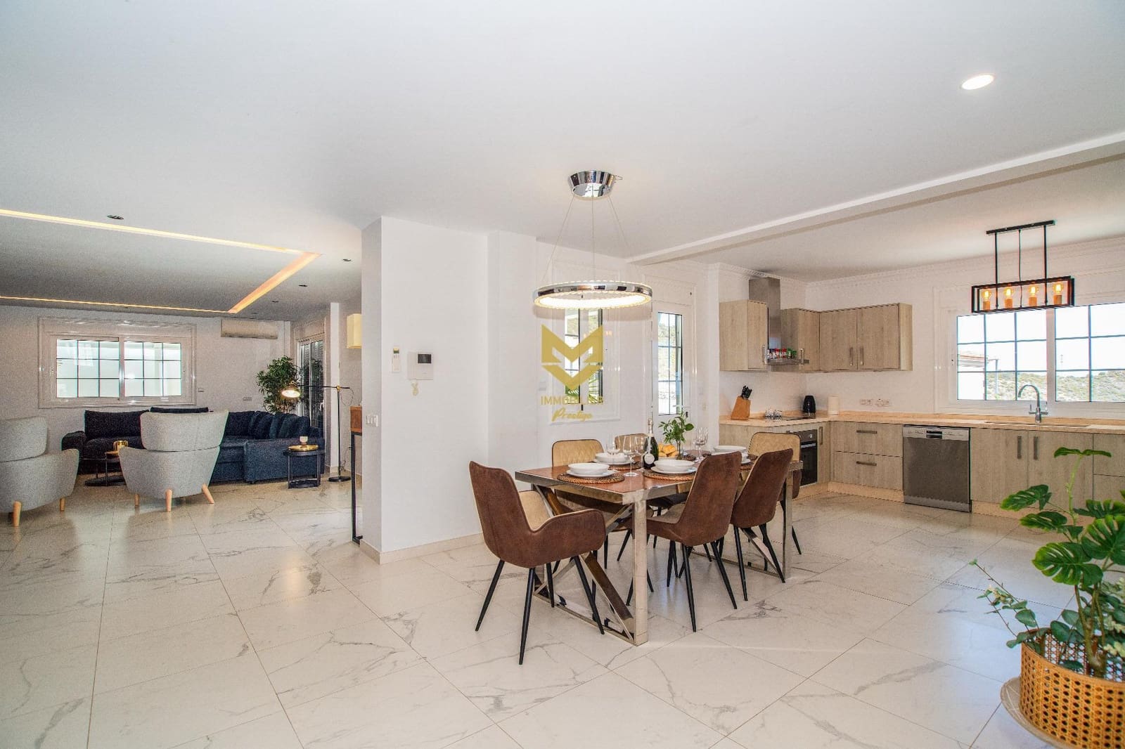 4 camera da letto Villa in vendita in Costa Adeje con piscina garage - 1.590.000 € (Rif: 9645190)