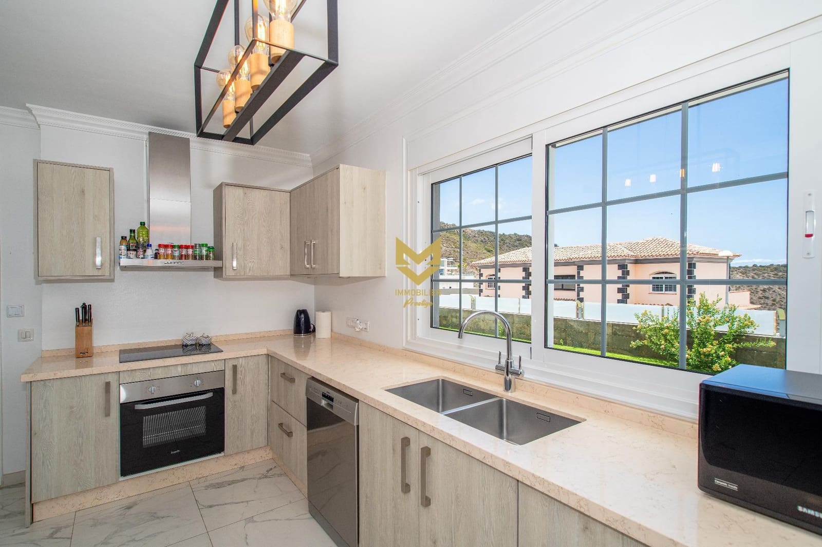 4 camera da letto Villa in vendita in Costa Adeje con piscina garage - 1.590.000 € (Rif: 9645190)