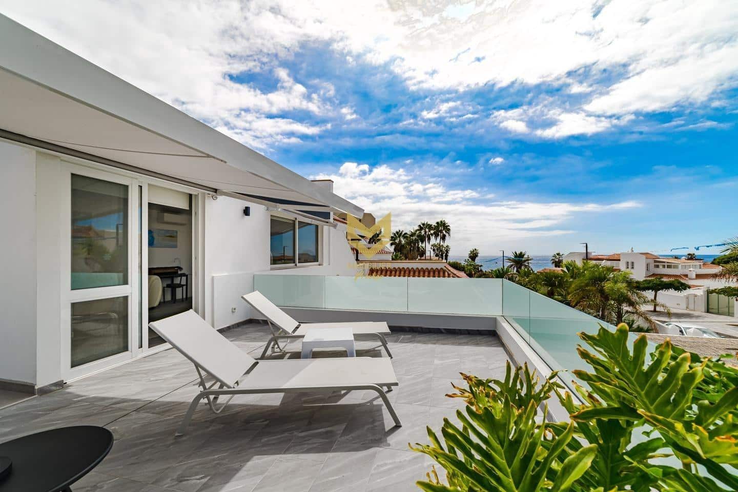 Chalet de 4 habitaciones en La Caleta Adeje en venta - 1.680.000 € (Ref: 9645191)