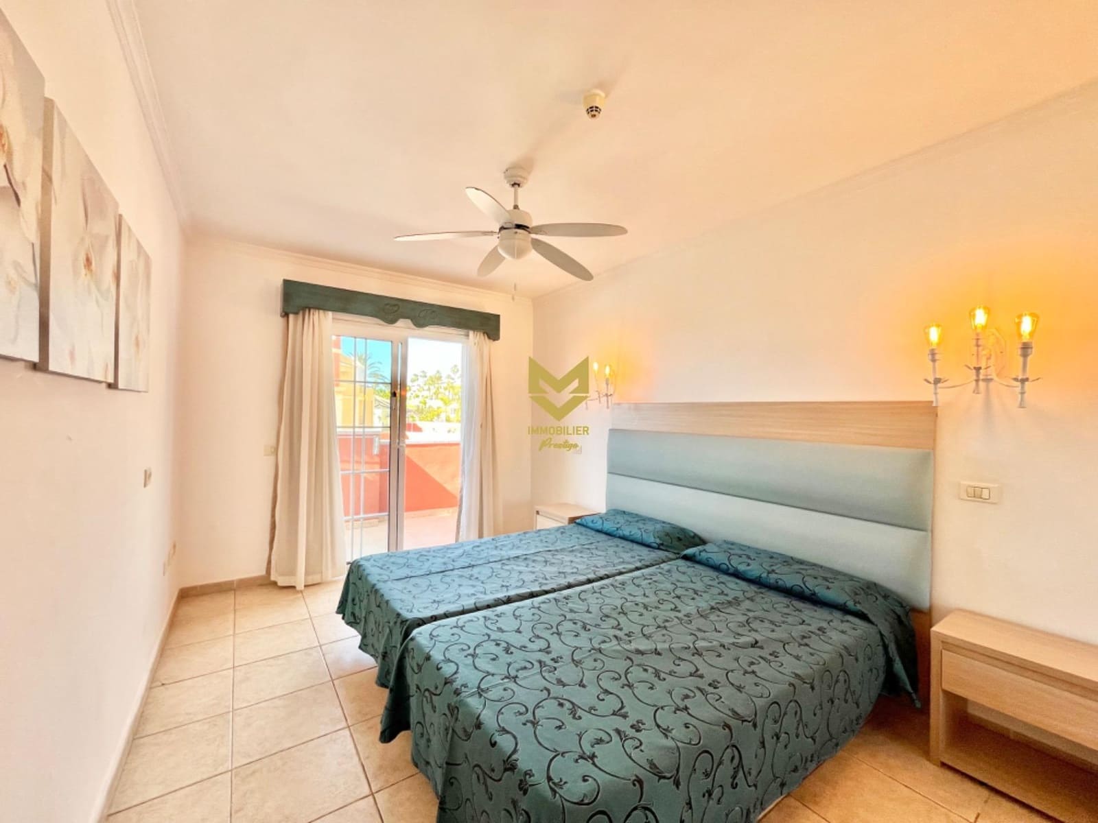 2 bedroom Apartment for sale in Playa de las Americas - € 285,000 (Ref: 9645197)