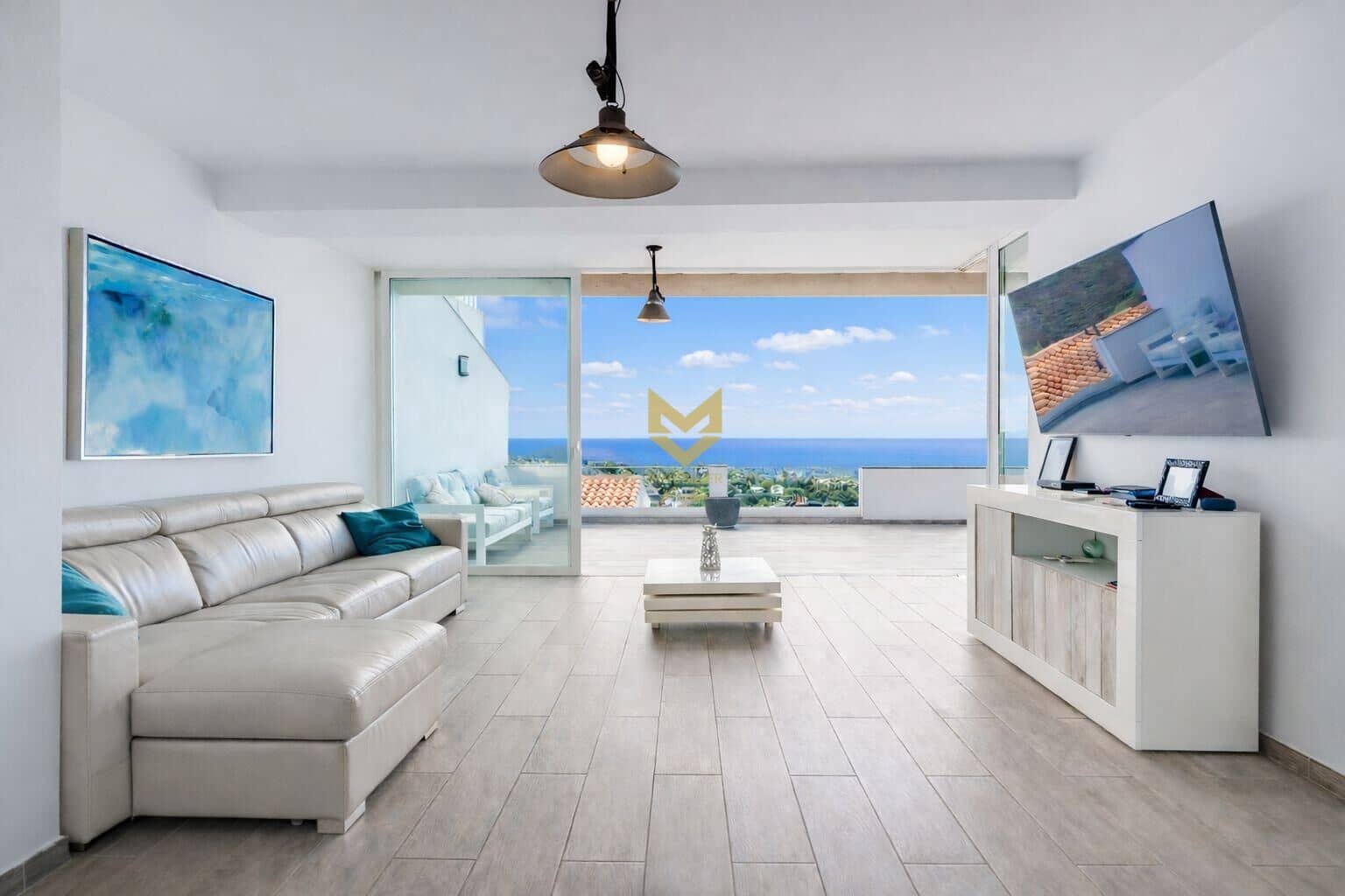 2 slaapkamer Villa te koop in Costa Adeje met garage - € 740.000 (Ref: 9645198)