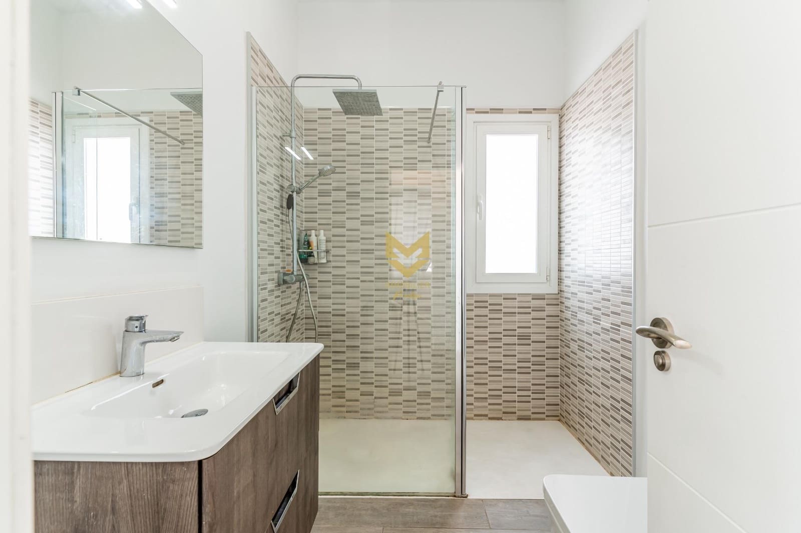 2 slaapkamer Villa te koop in Costa Adeje met garage - € 740.000 (Ref: 9645198)