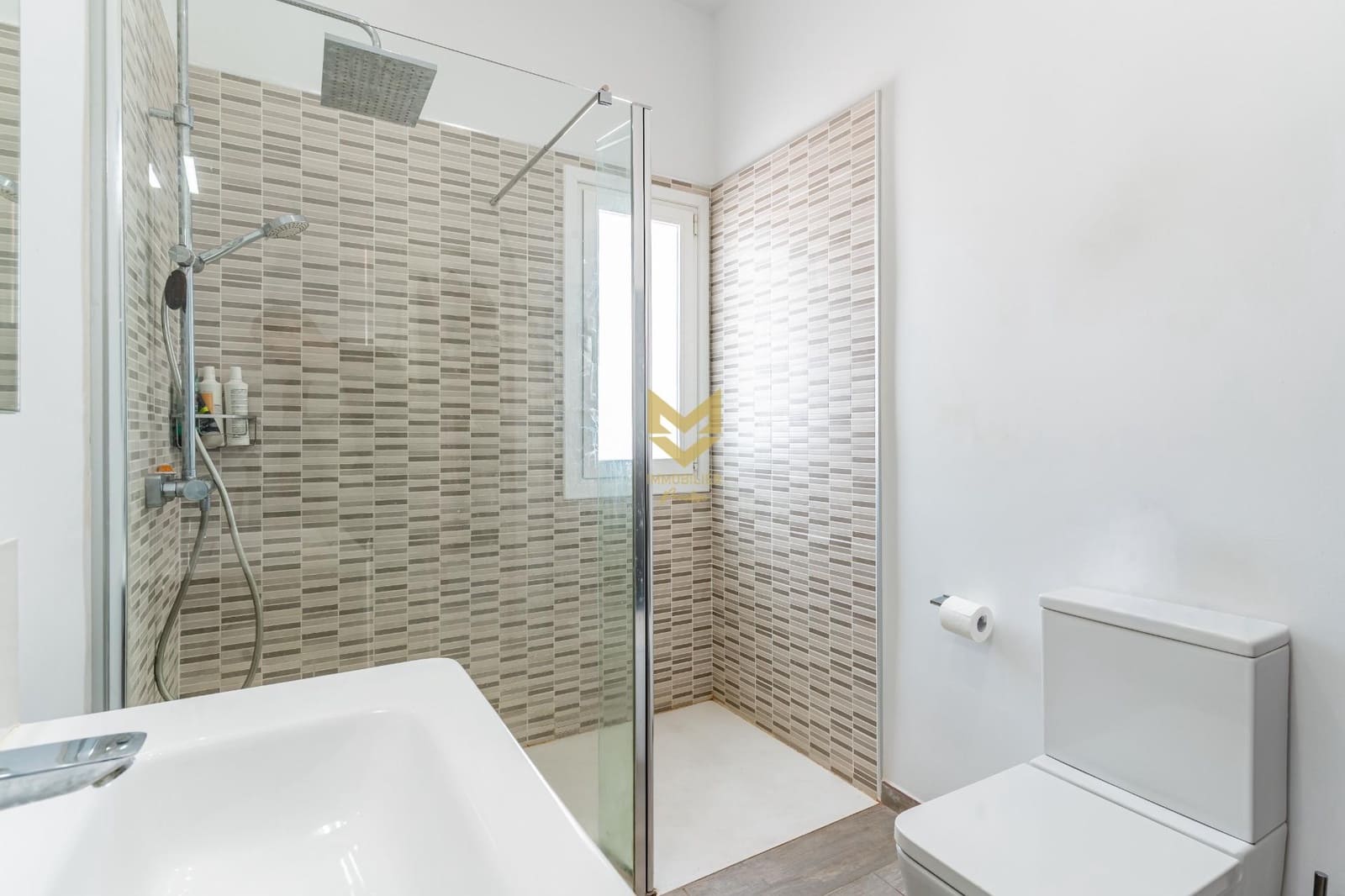 2 slaapkamer Villa te koop in Costa Adeje met garage - € 740.000 (Ref: 9645198)