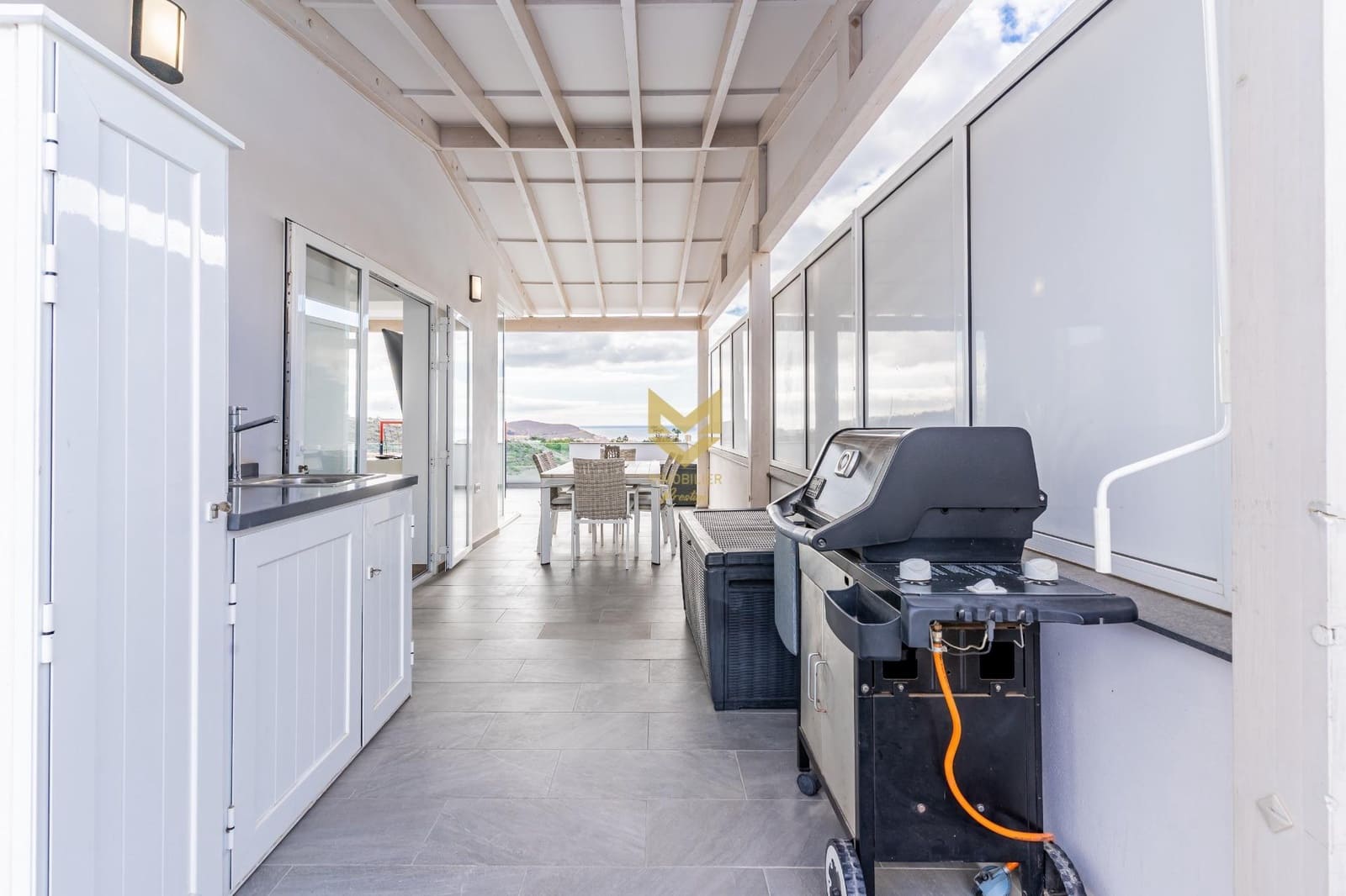 2 slaapkamer Villa te koop in Costa Adeje met garage - € 740.000 (Ref: 9645198)