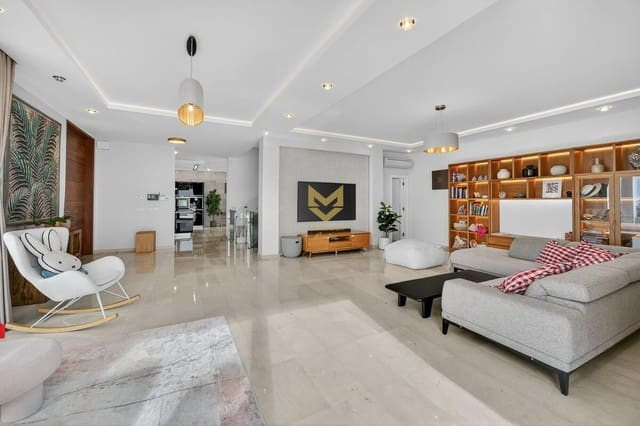 4 Zimmer Villa zu verkaufen in Roque del Conde, Adeje - 2.300.000 € (Ref: 9645203)