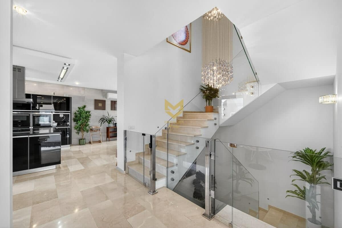 4 Zimmer Villa zu verkaufen in Roque del Conde mit Garage - 2.300.000 € (Ref: 9645203)