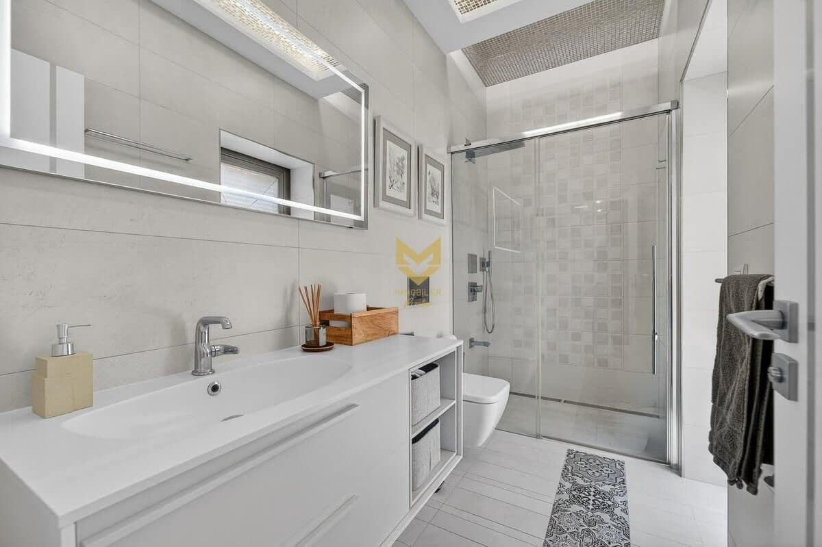 4 Zimmer Villa zu verkaufen in Roque del Conde mit Garage - 2.300.000 € (Ref: 9645203)