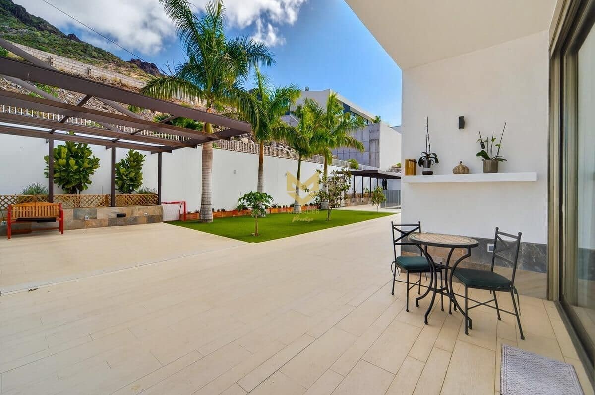 4 Zimmer Villa zu verkaufen in Roque del Conde mit Garage - 2.300.000 € (Ref: 9645203)