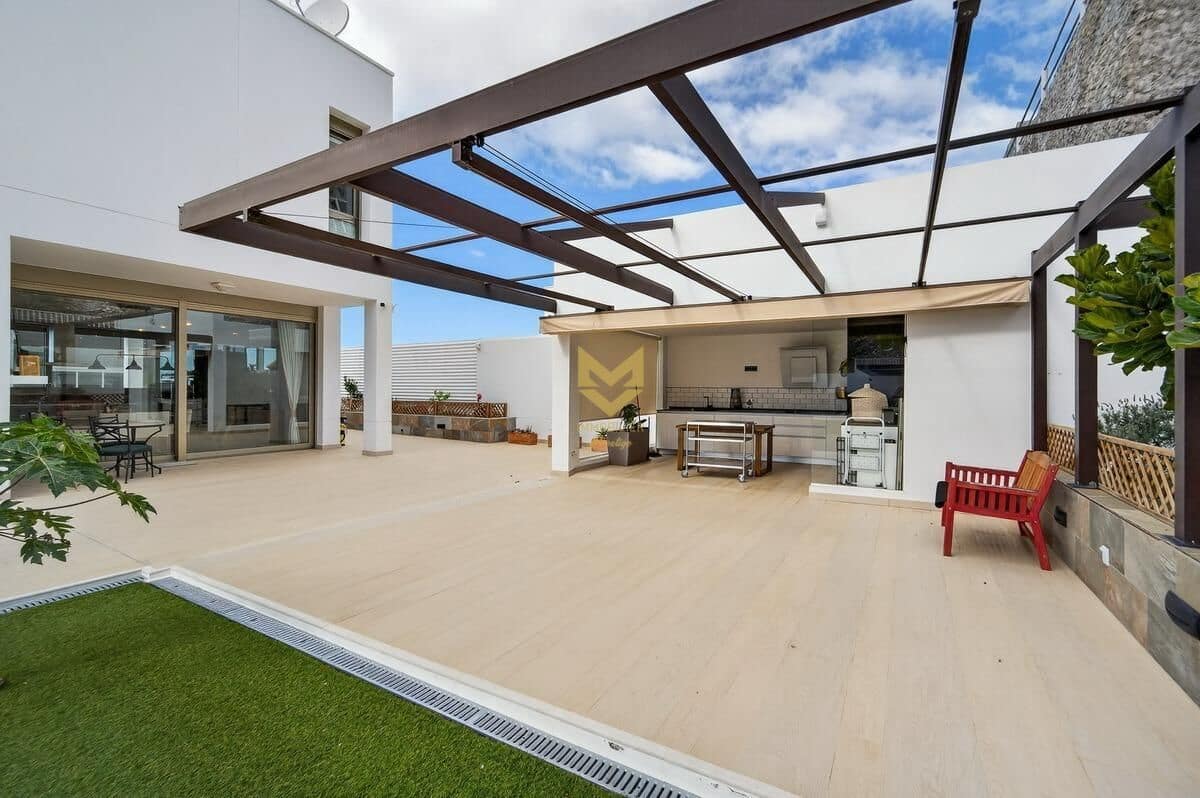 4 Zimmer Villa zu verkaufen in Roque del Conde mit Garage - 2.300.000 € (Ref: 9645203)