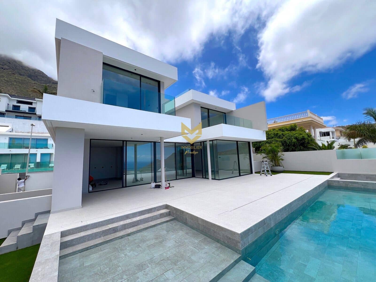 6 makuuhuone Huvila myytävänä paikassa Costa Adeje mukana uima-altaan 
autotalli - 2 400 000 € (Ref: 9645204)