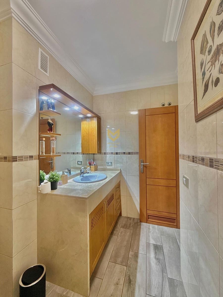 4 chambre Appartement à vendre à Playa San Juan - 445 000 € (Ref: 9645205)