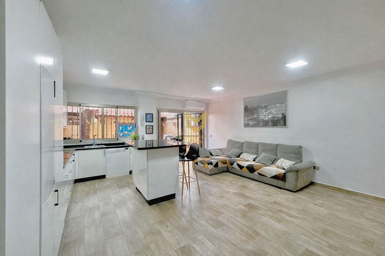 4 chambre Appartement à vendre à Playa San Juan - 445 000 € (Ref: 9645205)