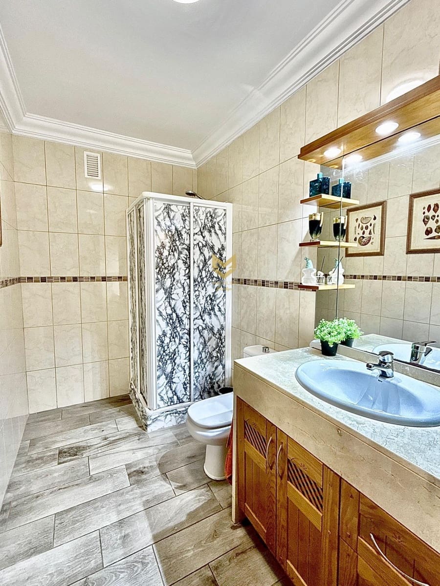 4 chambre Appartement à vendre à Playa San Juan - 445 000 € (Ref: 9645205)