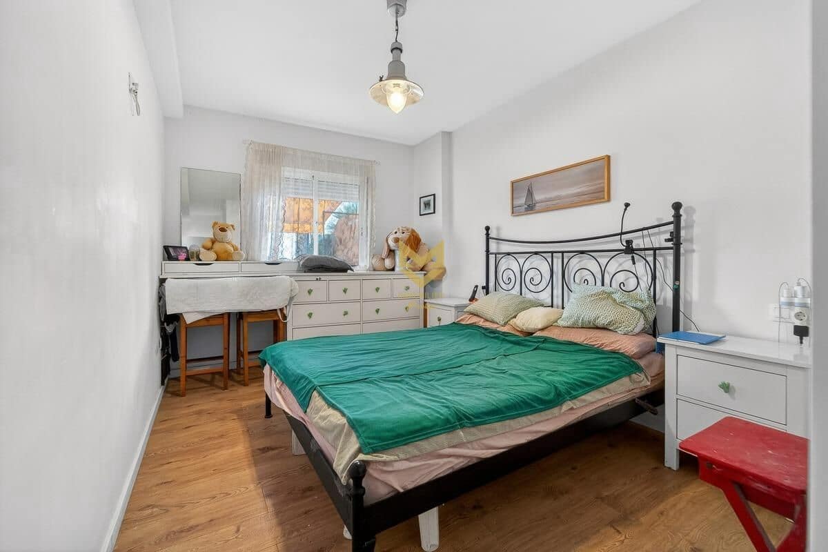 2 makuuhuone Huoneisto myytävänä paikassa Adeje mukana 
autotalli - 365 000 € (Ref: 9645206)