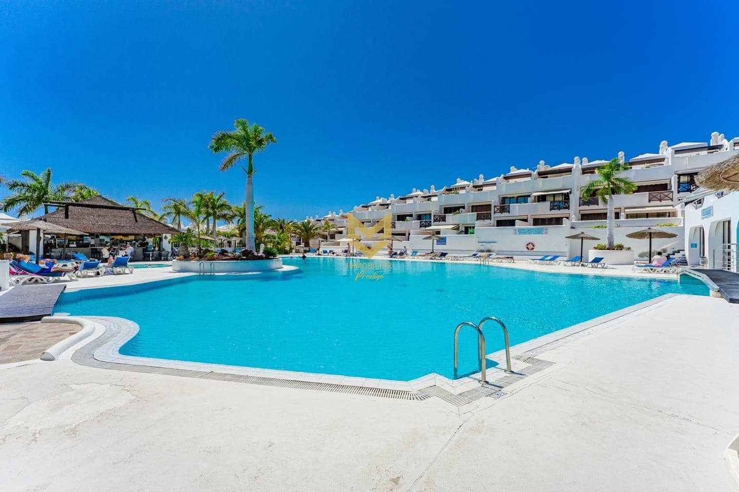 2 slaapkamer Penthouse te koop in Playa Paraiso met zwembad - € 475.000 (Ref: 9645207)