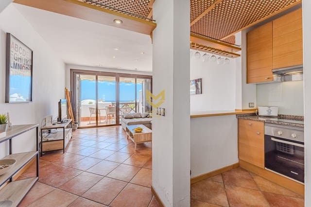 2 chambre Penthouse à vendre à Playa Paraiso, Adeje avec piscine - 475 000 € (Ref: 9645207)