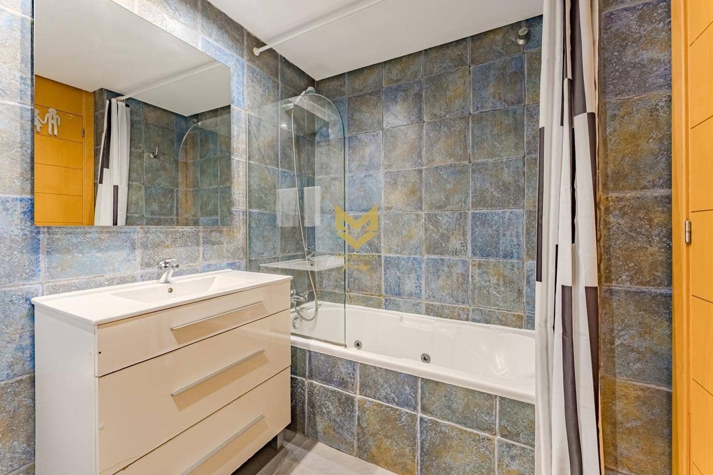 2 slaapkamer Penthouse te koop in Playa Paraiso met zwembad - € 475.000 (Ref: 9645207)