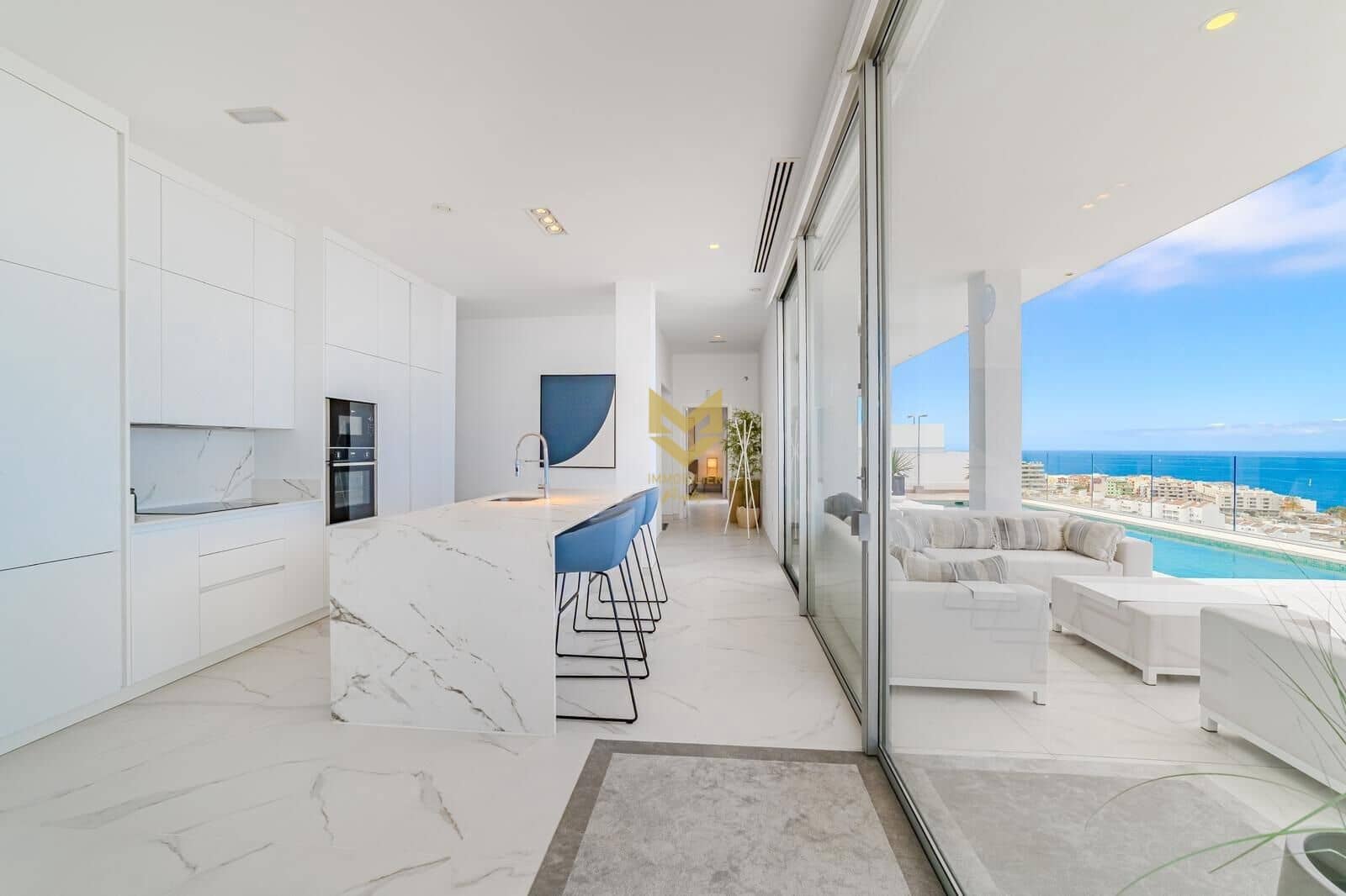 3 bedroom Penthouse for sale in Los Gigantes with pool garage - € 2,090,000 (Ref: 9645208)