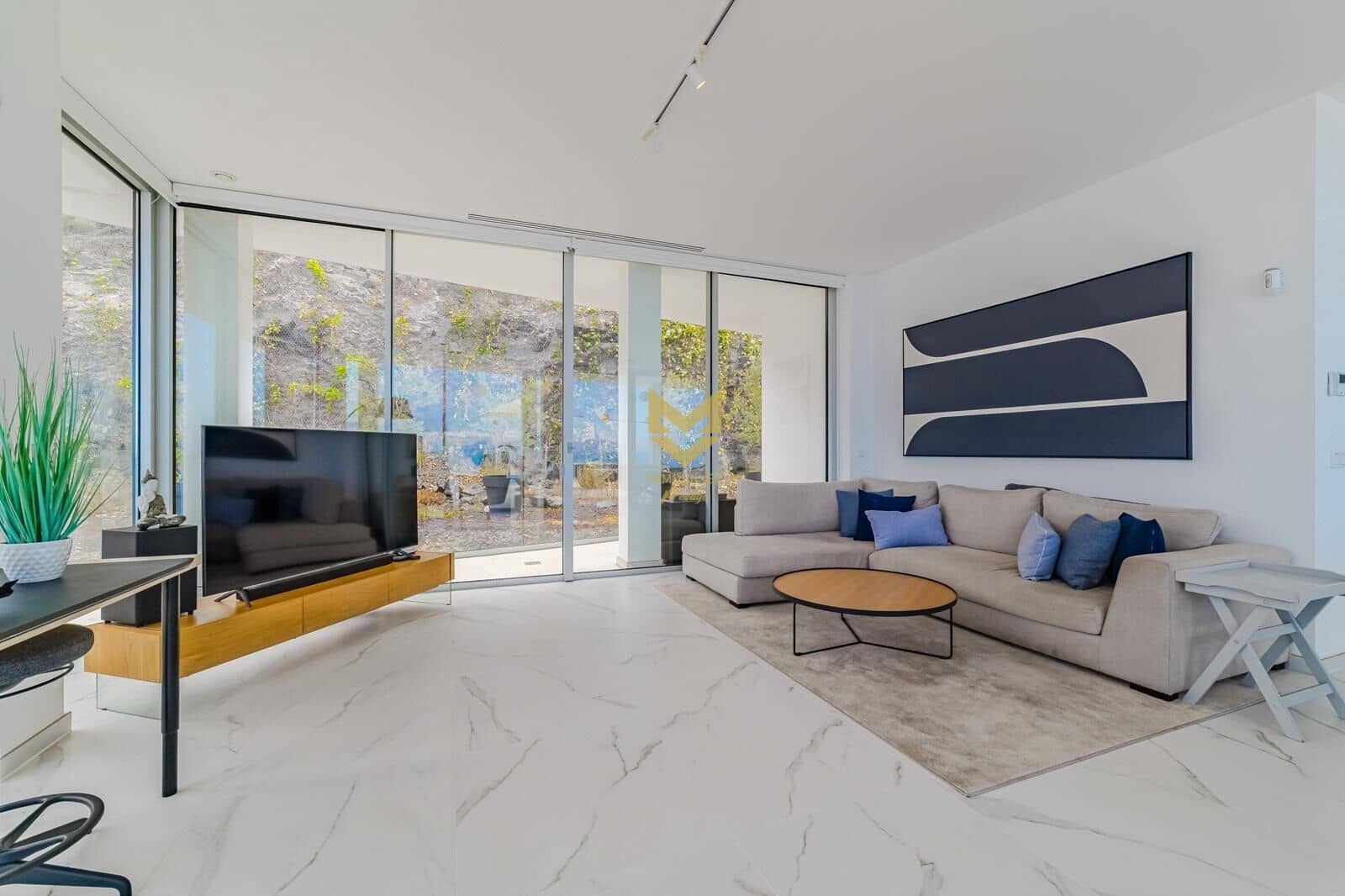 3 bedroom Penthouse for sale in Los Gigantes with pool garage - € 2,090,000 (Ref: 9645208)