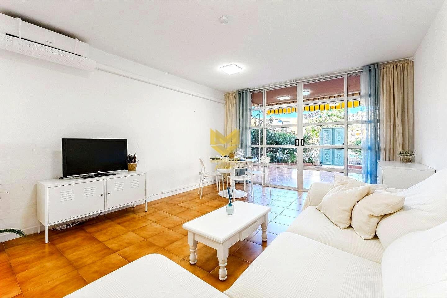 3 sovrum Lägenhet till salu i Los Cristianos med pool - 469 000 € (Ref: 9645209)