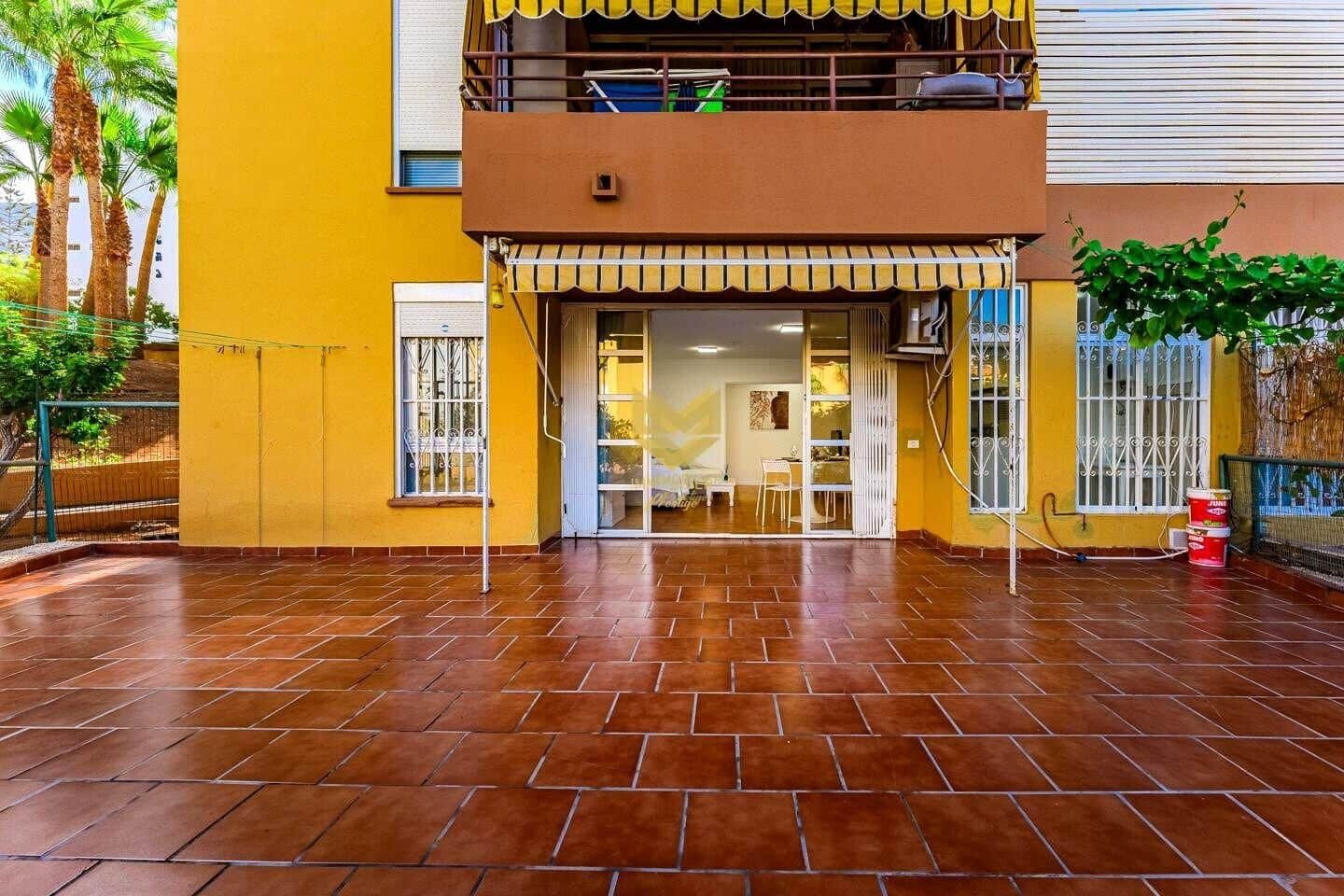 3 sovrum Lägenhet till salu i Los Cristianos med pool - 469 000 € (Ref: 9645209)