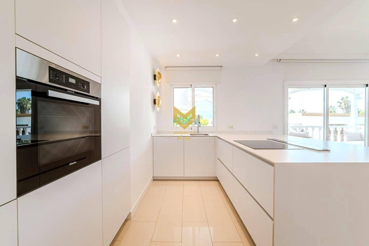 5 sypialnia Willa na sprzedaż w La Caleta Adeje z basenem garażem - 3 300 000 € (Ref: 9645210)