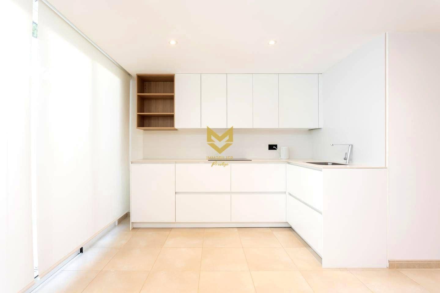 5 sypialnia Willa na sprzedaż w La Caleta Adeje z basenem garażem - 3 300 000 € (Ref: 9645210)