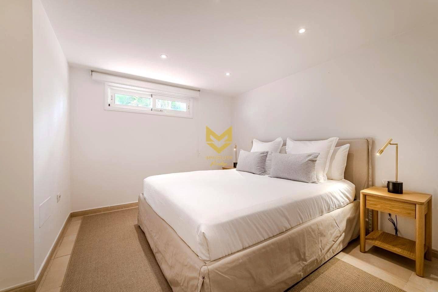 5 sypialnia Willa na sprzedaż w La Caleta Adeje z basenem garażem - 3 300 000 € (Ref: 9645210)